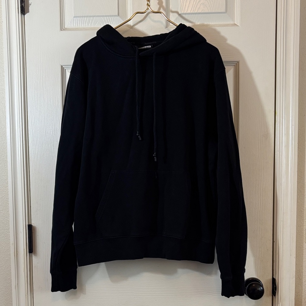 Alphalete Men's Black Hoodie Sweater